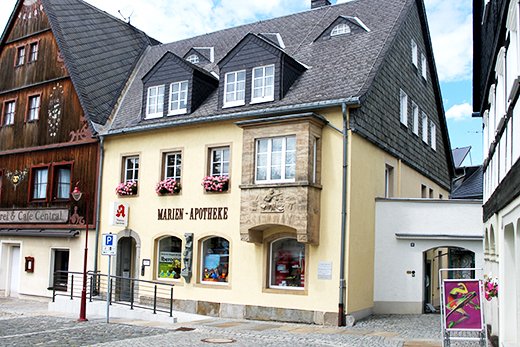 Apotheke außen